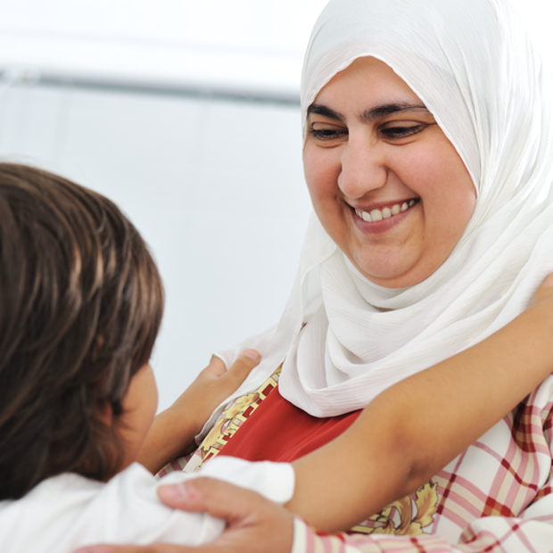 Muslim Arabic Mother And Son SBI 300993657 (1)